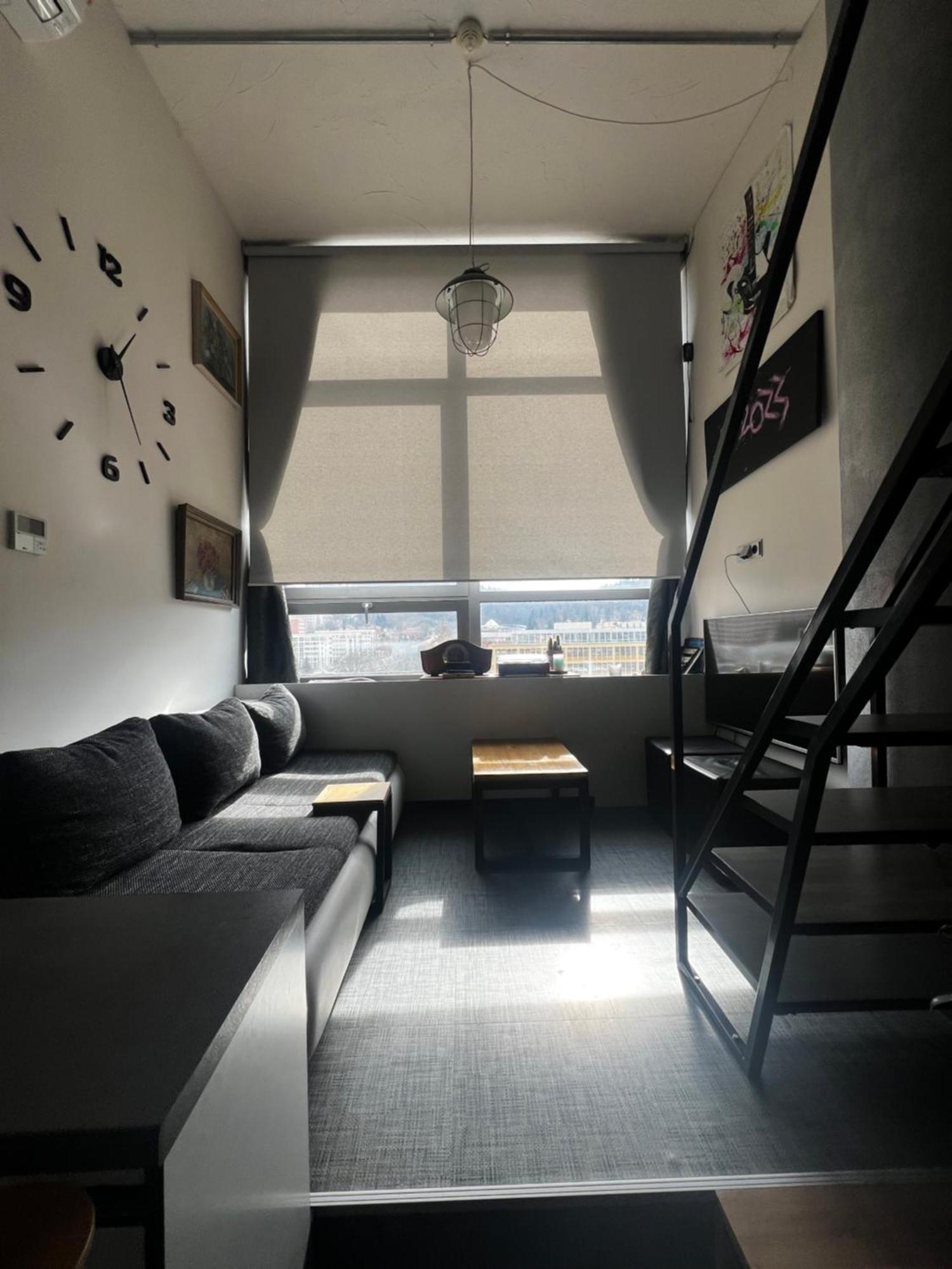1 Bedroom Loft Apartment ซลีน ภายนอก รูปภาพ